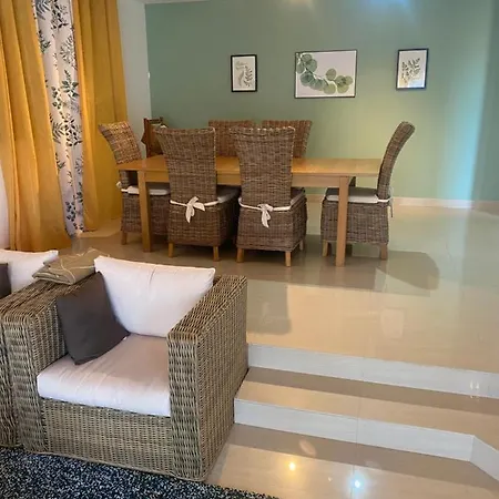 Private Near Of The Beach * Girona